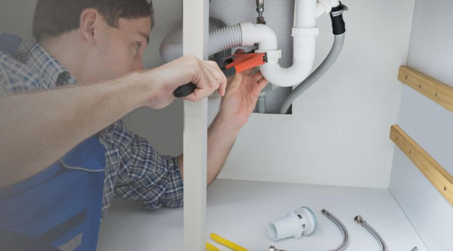 Professional emergency plumbing in Freeman, MO